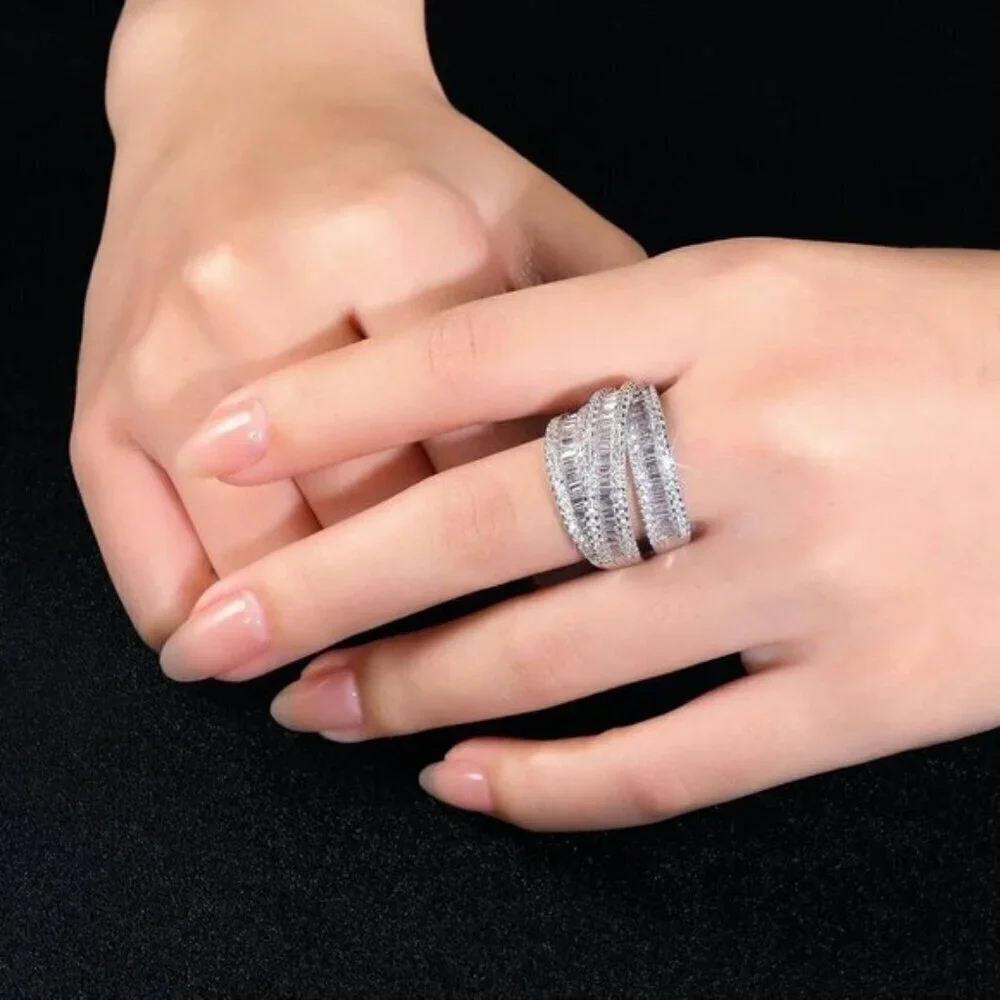 ⭐ MDFUN 18K Gold Plated Emerald Cut CZ Eternity Ring | Wedding & Promise Band